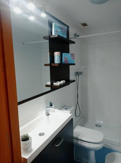 Acogedor Apartamento Con Piscina Y Garaje Apartment อูเอสกา ภายนอก รูปภาพ